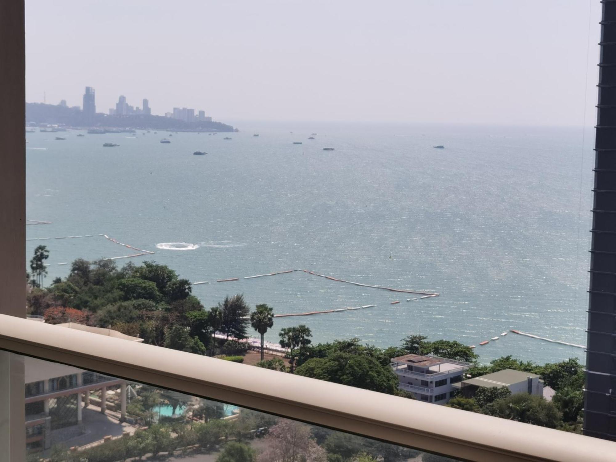 The Riviera Wongamat Hong Apartment Pattaya Exterior photo