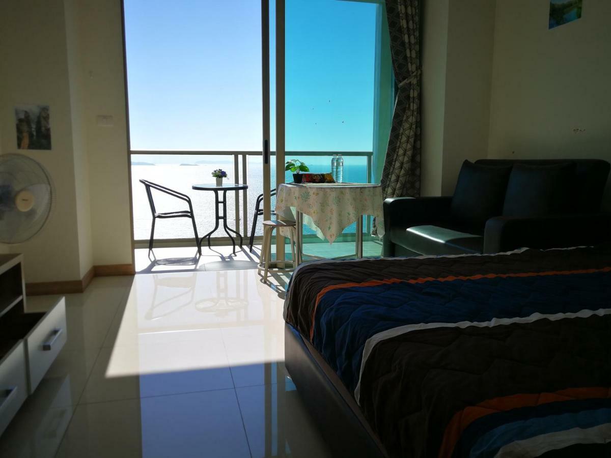 The Riviera Wongamat Hong Apartment Pattaya Exterior photo