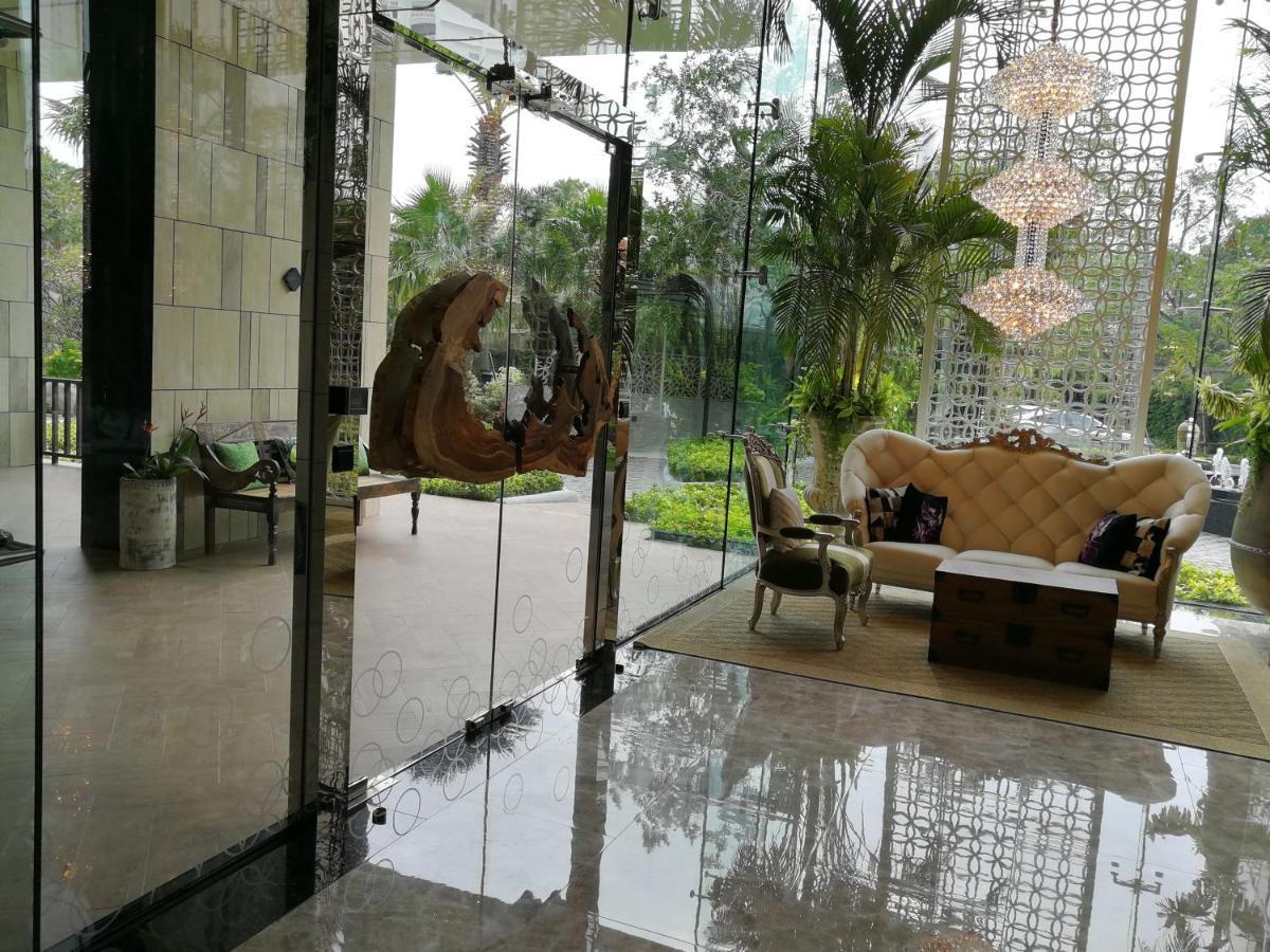 The Riviera Wongamat Hong Apartment Pattaya Exterior photo