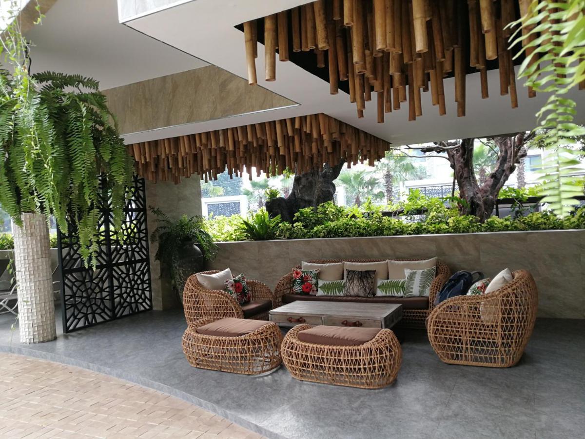 The Riviera Wongamat Hong Apartment Pattaya Exterior photo